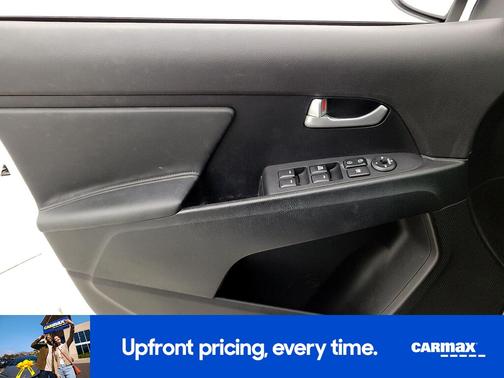 White 2014 Kia Sportage LX
