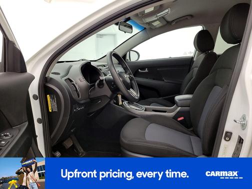 White 2014 Kia Sportage LX
