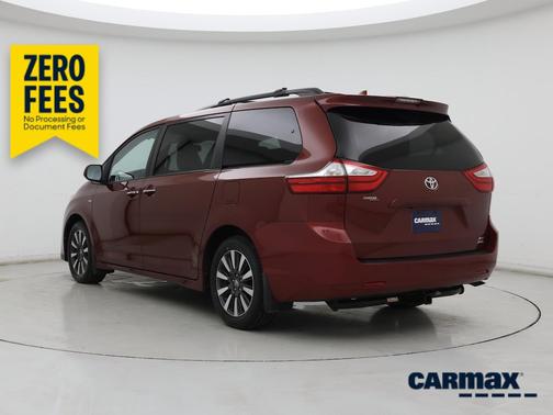 Red 2019 Toyota Sienna XLE