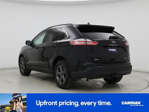 Black 2022 Ford Edge SEL