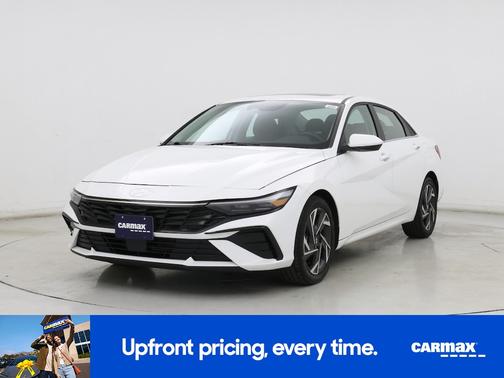 White 2025 Hyundai ELANTRA SEL Convenience