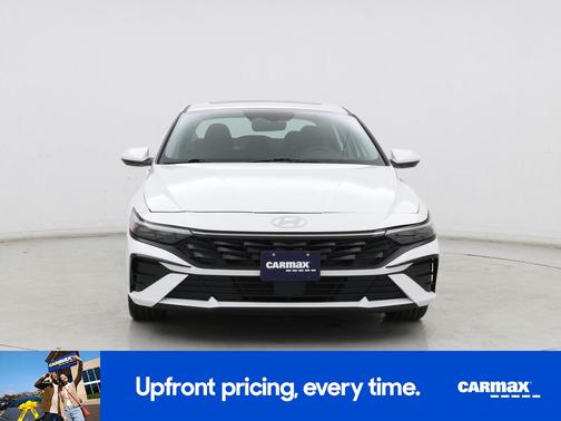 White 2025 Hyundai ELANTRA SEL Convenience