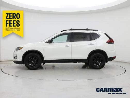 White 2018 Nissan Rogue SV