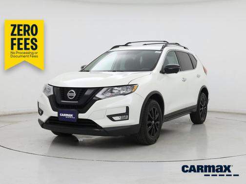 White 2018 Nissan Rogue SV
