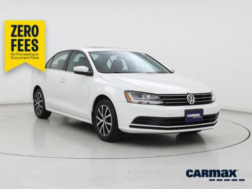 White 2017 Volkswagen Jetta SE