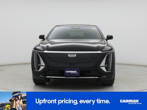Black 2024 Cadillac LYRIQ Luxury 3
