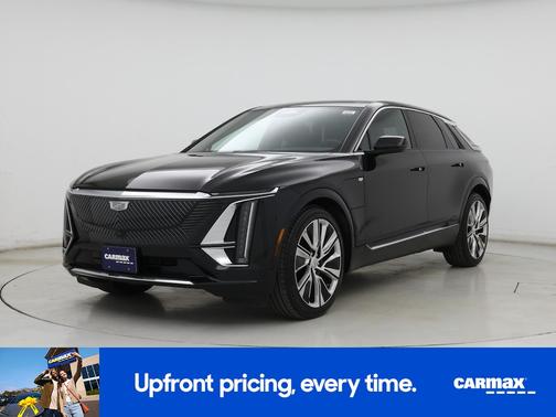 Black 2024 Cadillac LYRIQ Luxury 3