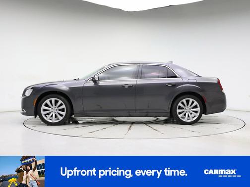 2018 Chrysler 300 Touring