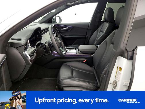 White 2021 Audi Q8 Prestige