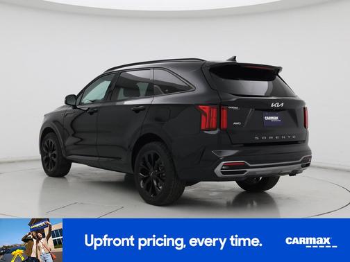Black 2022 Kia Sorento SX