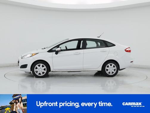 White 2016 Ford Fiesta SE