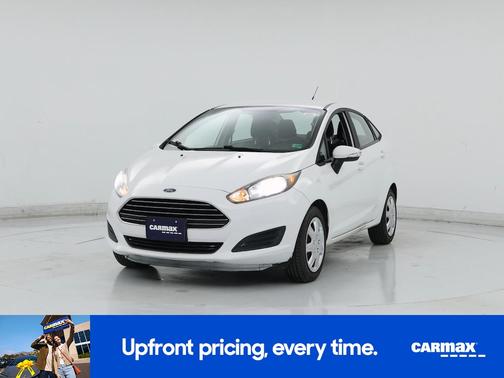 White 2016 Ford Fiesta SE