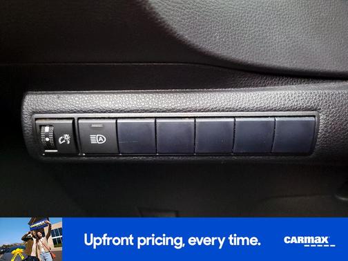 2019 Toyota Corolla Hatchback SE