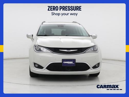 White 2019 Chrysler Pacifica Limited