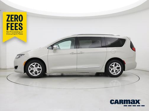 White 2019 Chrysler Pacifica Limited