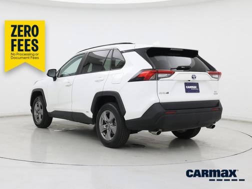 White 2022 Toyota RAV4 Hybrid XLE