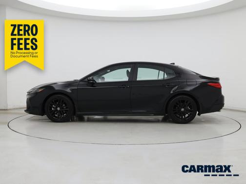 Black 2025 Toyota Camry SE