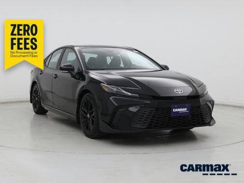 Black 2025 Toyota Camry SE