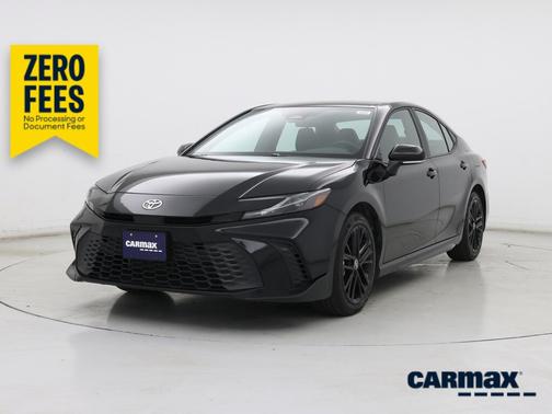 Black 2025 Toyota Camry SE