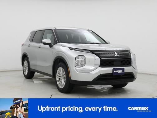 2024 Mitsubishi Outlander ES