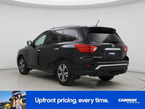 2017 Nissan Pathfinder SL