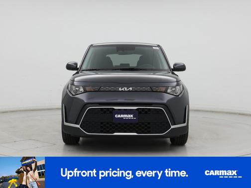 Gray 2024 Kia Soul LX