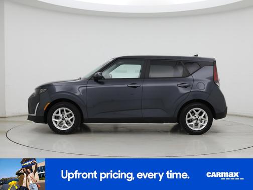 Gray 2024 Kia Soul LX