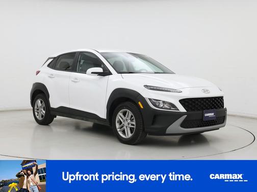 White 2022 Hyundai KONA SE