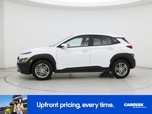 White 2022 Hyundai KONA SE