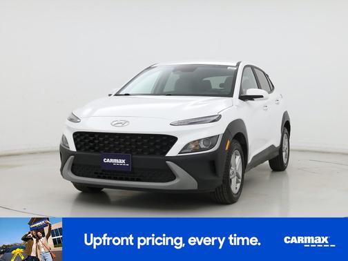 White 2022 Hyundai KONA SE