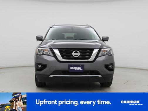 Gray 2018 Nissan Pathfinder Platinum
