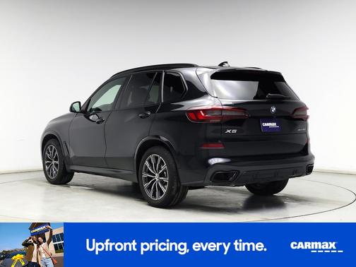 Black 2022 BMW X5 xDrive40i