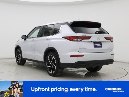 2022 Mitsubishi Outlander ES