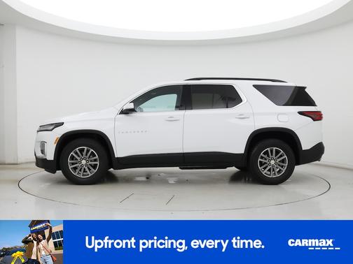 White 2023 Chevrolet Traverse LT Cloth