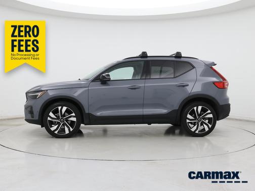 Gray 2023 Volvo XC40 B5 Ultimate Dark Theme