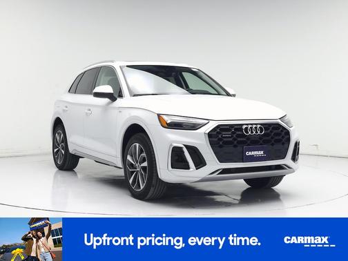 White 2024 Audi Q5 Premium Plus