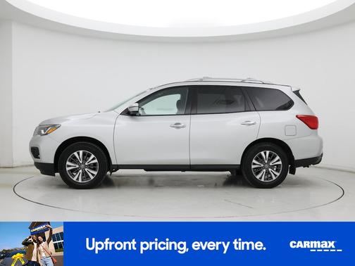 2020 Nissan Pathfinder SV