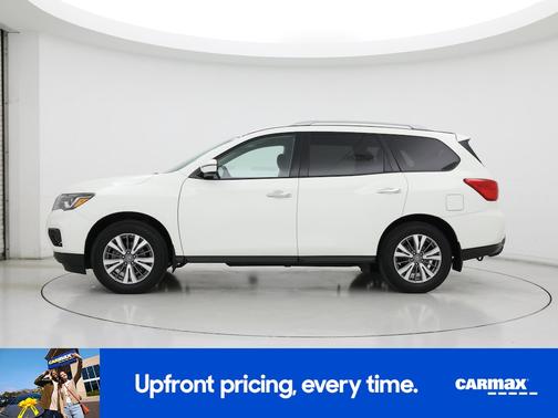 2020 Nissan Pathfinder SV
