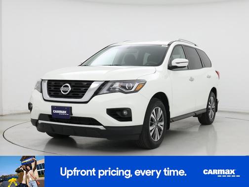 2020 Nissan Pathfinder SV