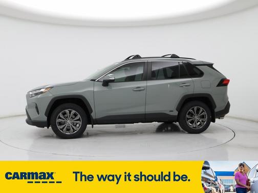 2022 Toyota RAV4 Hybrid XLE