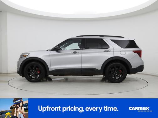 Silver 2022 Ford Explorer ST