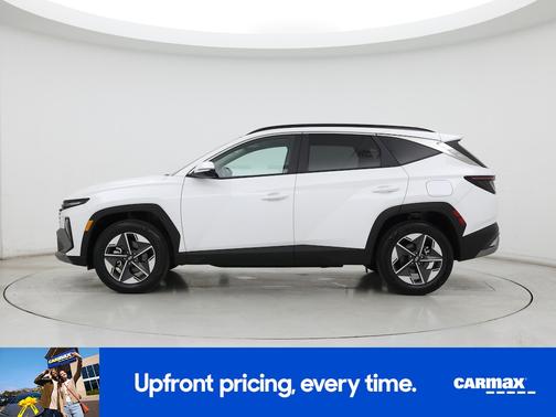 White 2025 Hyundai TUCSON Hybrid SEL Convenience