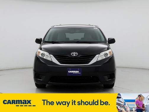 2017 Toyota Sienna LE