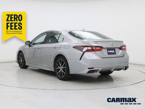 Silver 2022 Toyota Camry SE