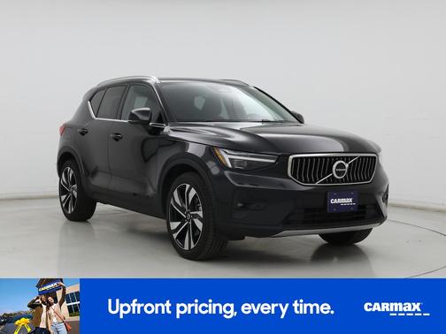 Black 2024 Volvo XC40 B5 Plus Bright Theme