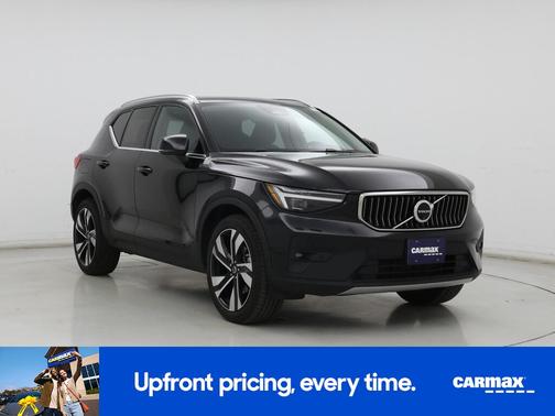 Black 2024 Volvo XC40 B5 Plus Bright Theme