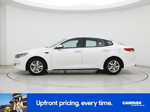 White 2018 Kia Optima LX