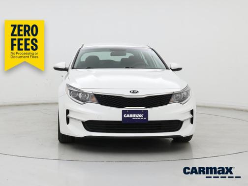 White 2018 Kia Optima LX