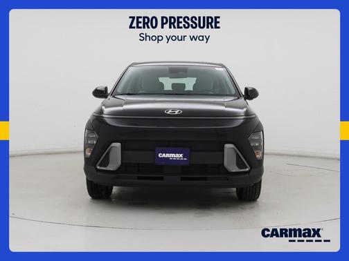 Black 2024 Hyundai KONA SE