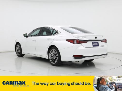 2025 Lexus ES 300h Ultra Luxury